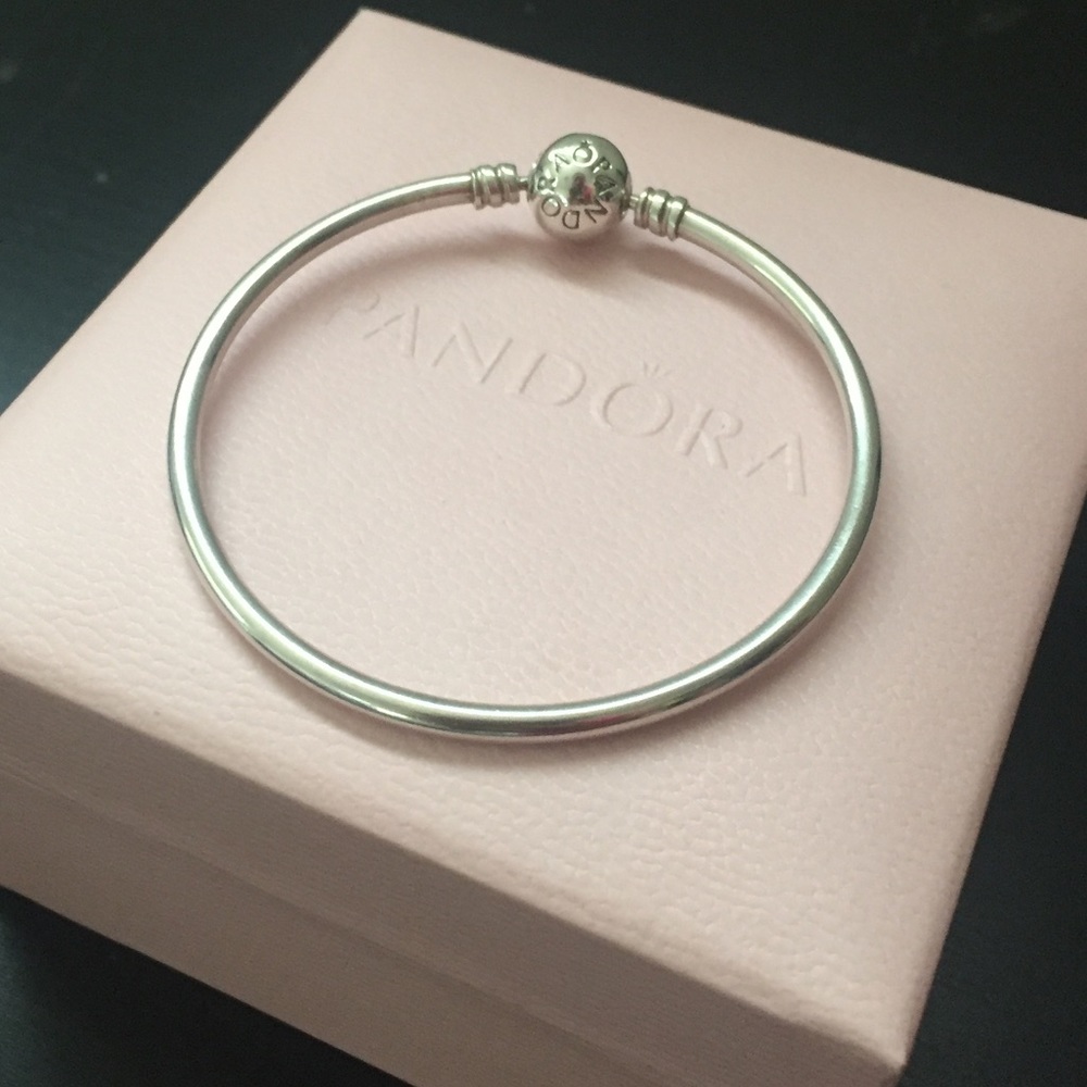 Pandora Bangle